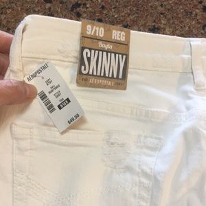 Distressed white Skinny